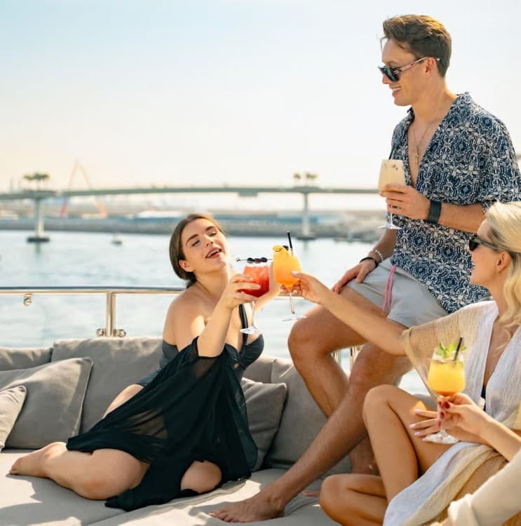 Dubai: Sunseeker Superyacht VIP Dinner, Drinks & Live DJ | ®ExcursionMania - Image 7