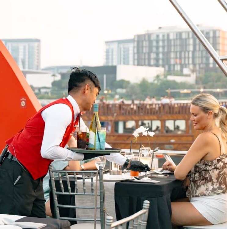 Dubai: Sunset or Dinner Cruise with Live Music & Open Bar | ®ExcursionMania - Image 3