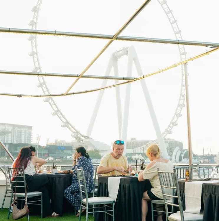Dubai: Sunset or Dinner Cruise with Live Music & Open Bar | ®ExcursionMania - Image 4