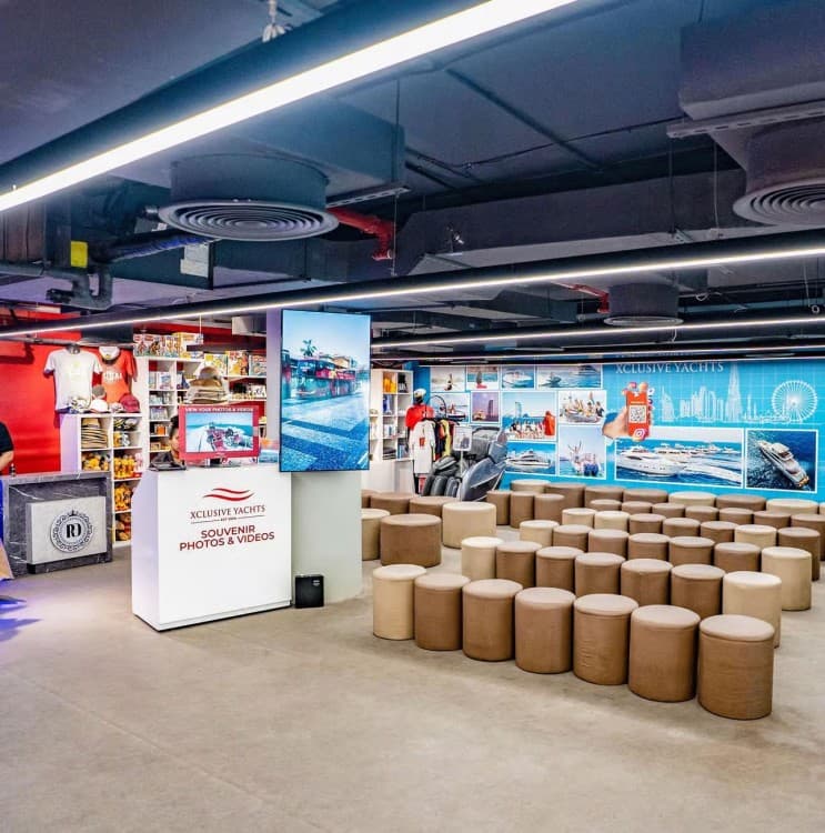 Dubai: Sunset or Dinner Cruise with Live Music & Open Bar | ®ExcursionMania - Image 8