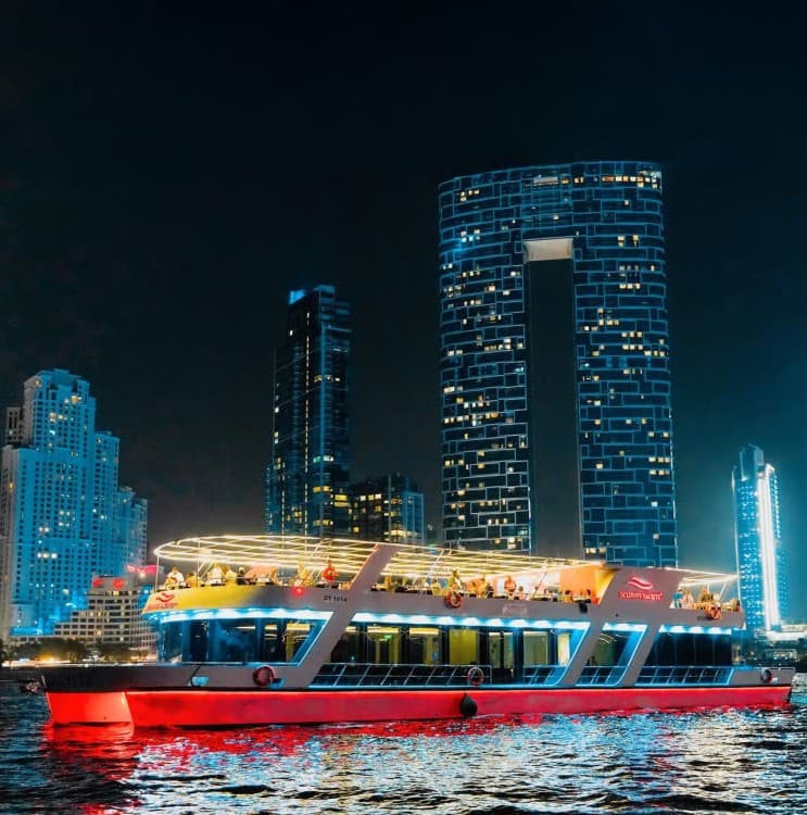 Dubai: Sunset or Dinner Cruise with Live Music & Open Bar | ®ExcursionMania - Image 10