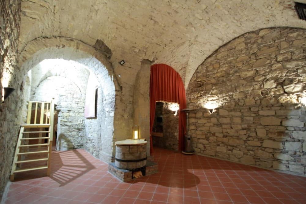 Prague: Minorite Friary & Optional St James Basilica with Audio Guide | ®ExcursionMania - Image 5