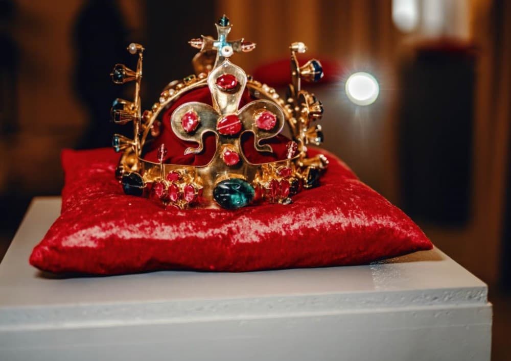 Prague: Minorite Friary & Optional St James Basilica with Audio Guide | ®ExcursionMania - Image 6