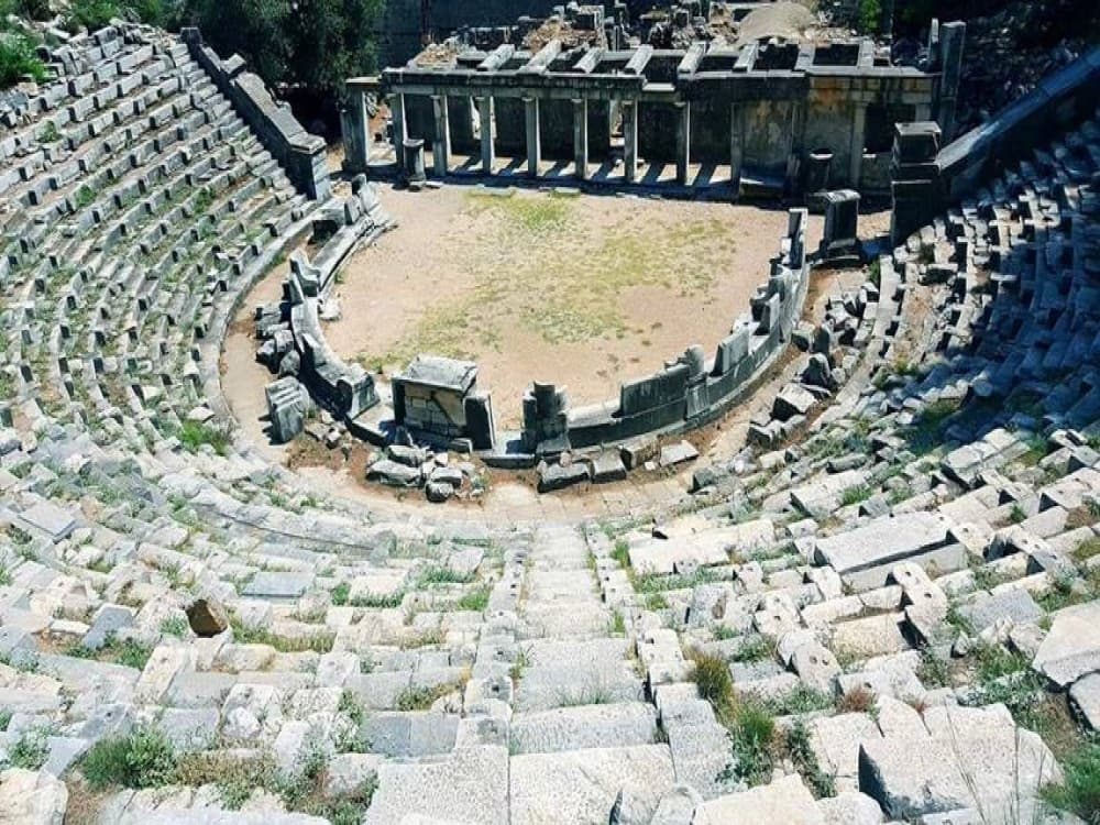 From Kusadasi: Priene Miletos Didyma Tour | ®ExcursionMania - Image 2