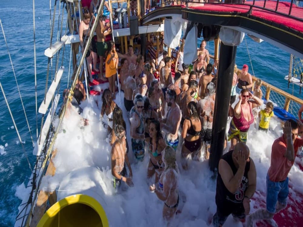 Marmaris: Davy Jones Pirate Boat Trip w/Unlimited Drinks | ®ExcursionMania - Image 2