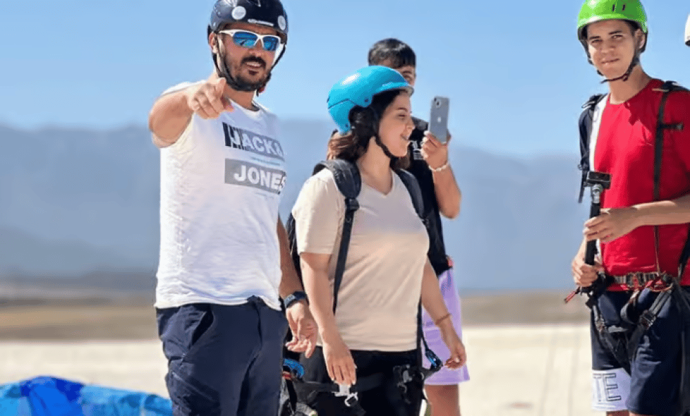 Paragliding Over Agafay Desert With Atlas Views & Berber Breakfast | ®ExcursionMania - Image 10