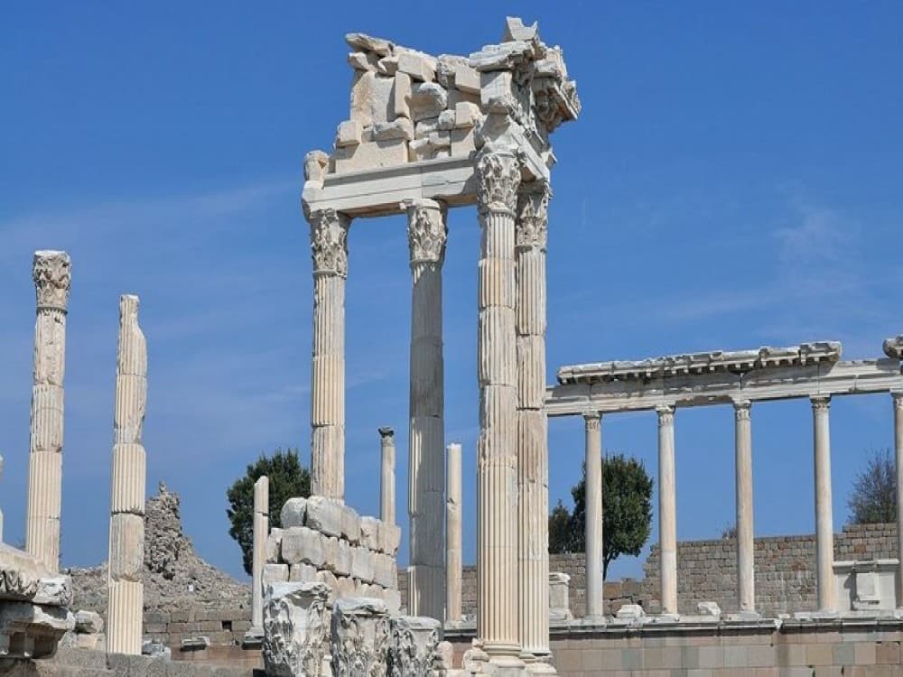 From Kusadasi: Private Pergamon & Asklepion Tour | ®ExcursionMania - Image 5
