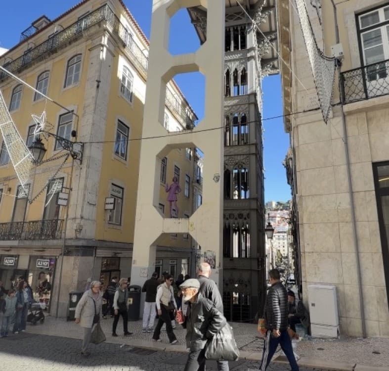 Lisbon walking tour through its most historic sites and viewpoints | ®ExcursionMania - Image 4