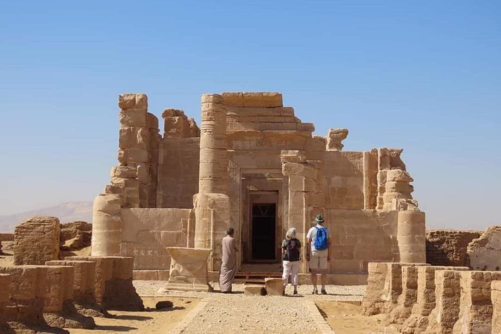 5-Day Bahariya, White Desert, Dakhla, Kharga & Luxor Tour | ®ExcursionMania - Image 3