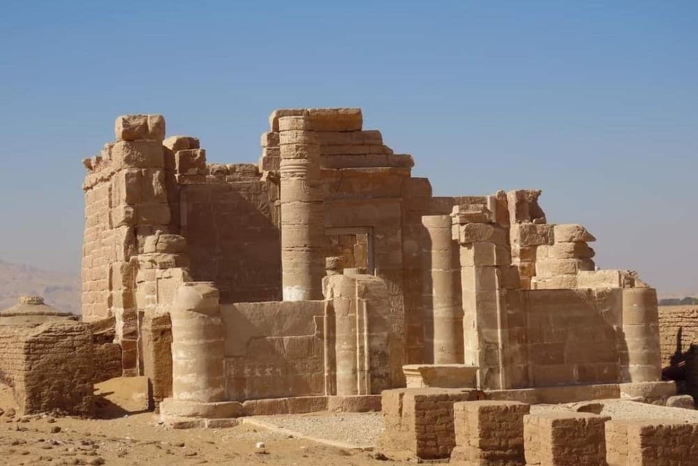 5-Day Bahariya, White Desert, Dakhla, Kharga & Luxor Tour | ®ExcursionMania - Image 10