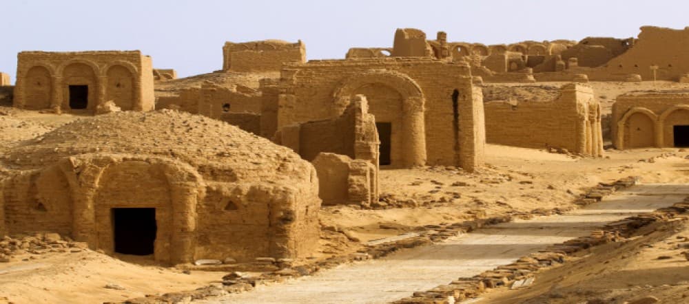 5-Day Bahariya, White Desert, Dakhla, Kharga & Luxor Tour | ®ExcursionMania - Image 11