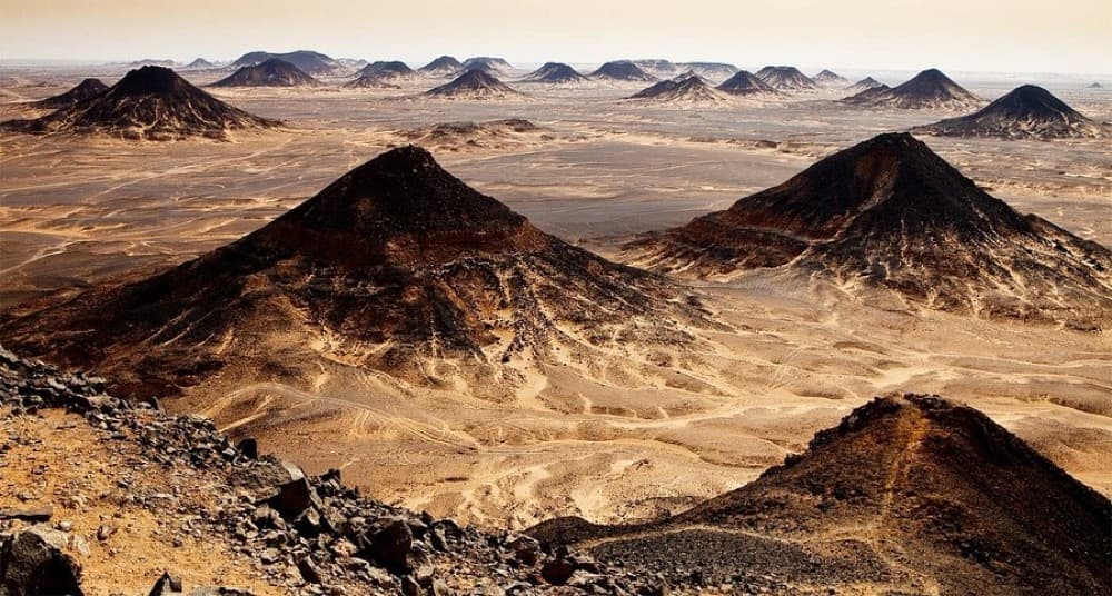 3-Day White Desert & Black Desert Tour from Cairo | ®ExcursionMania - Image 7