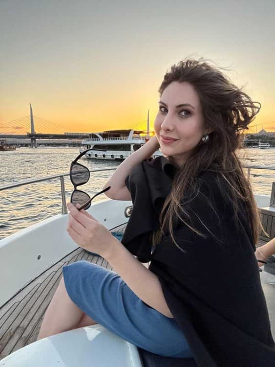 Istanbul Bosphorus Sunset Cruise with Wine on a Luxury Yacht | ®ExcursionMania - Image 4