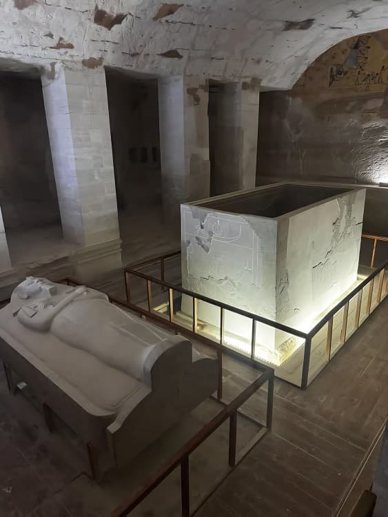 Hurghada: Small-Group Luxor Highlights & Tut Tomb Day Tour | ®ExcursionMania - Image 10