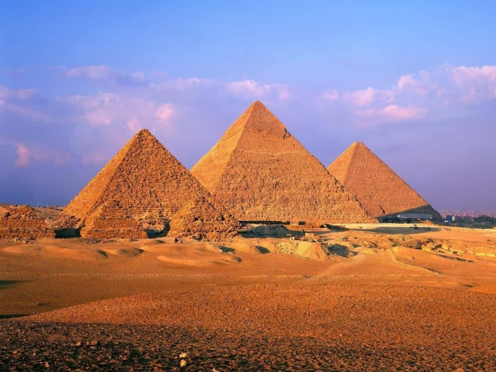 Full-Day Tour from Hurghada to Cairo Pyramids & Museum | ®ExcursionMania - Image 6