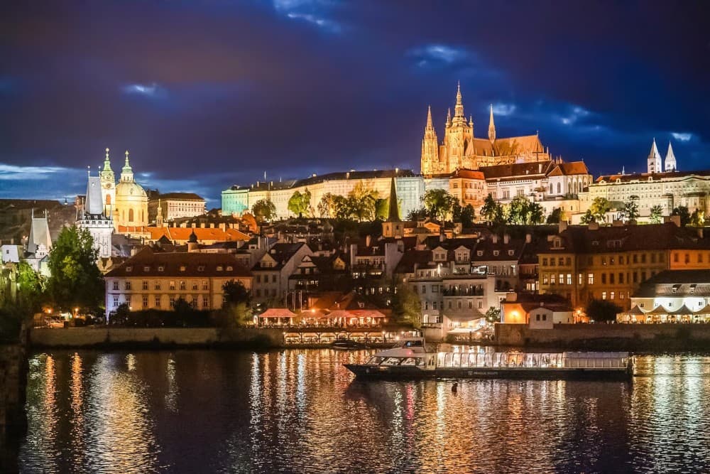 Prague: 50-Minute Sightseeing Evening Cruise | ®ExcursionMania - Image 5