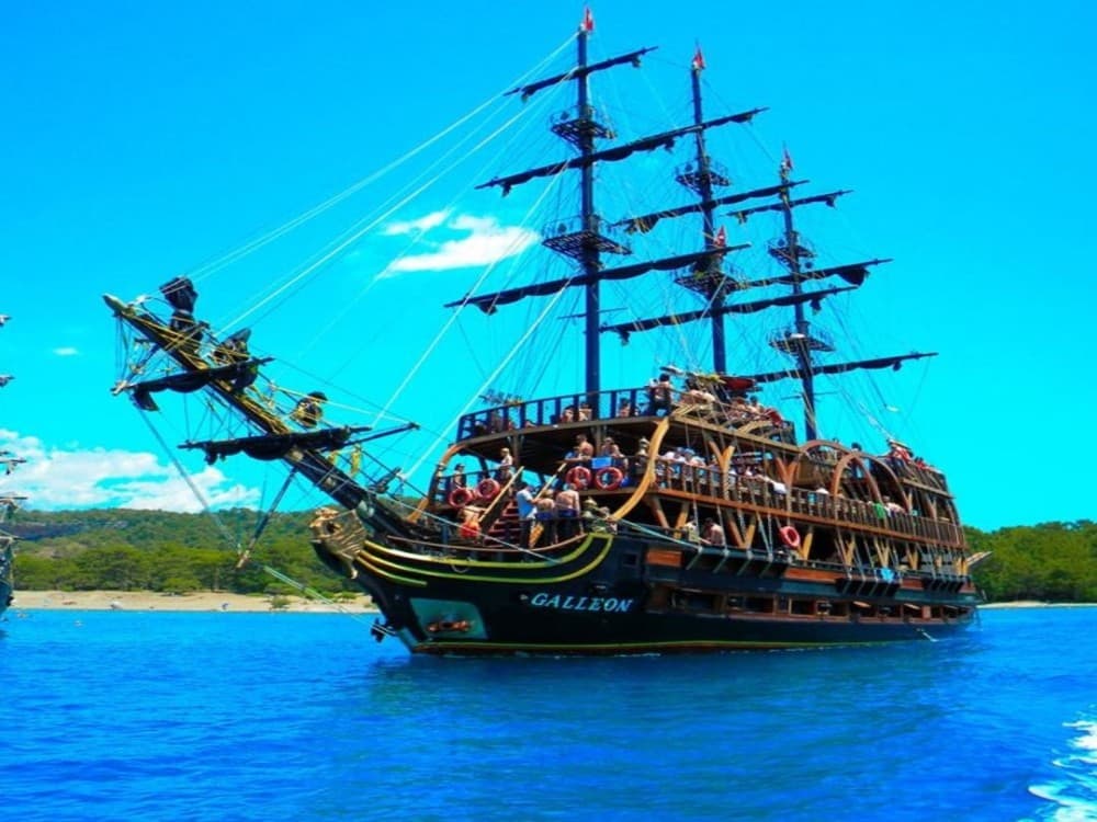 Antalya: Kemer Pirate Boat Trip with Hotel Transfer and BBQ Lunch | ®ExcursionMania - Image 7