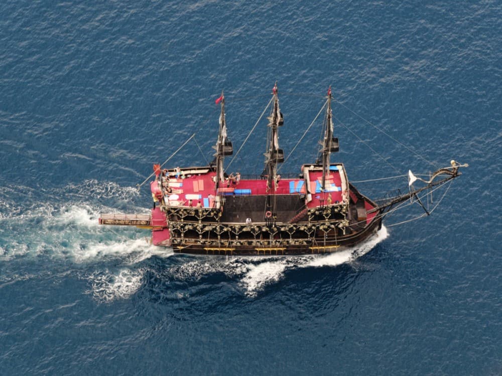 Antalya: Kemer Pirate Boat Trip with Hotel Transfer and BBQ Lunch | ®ExcursionMania - Image 5