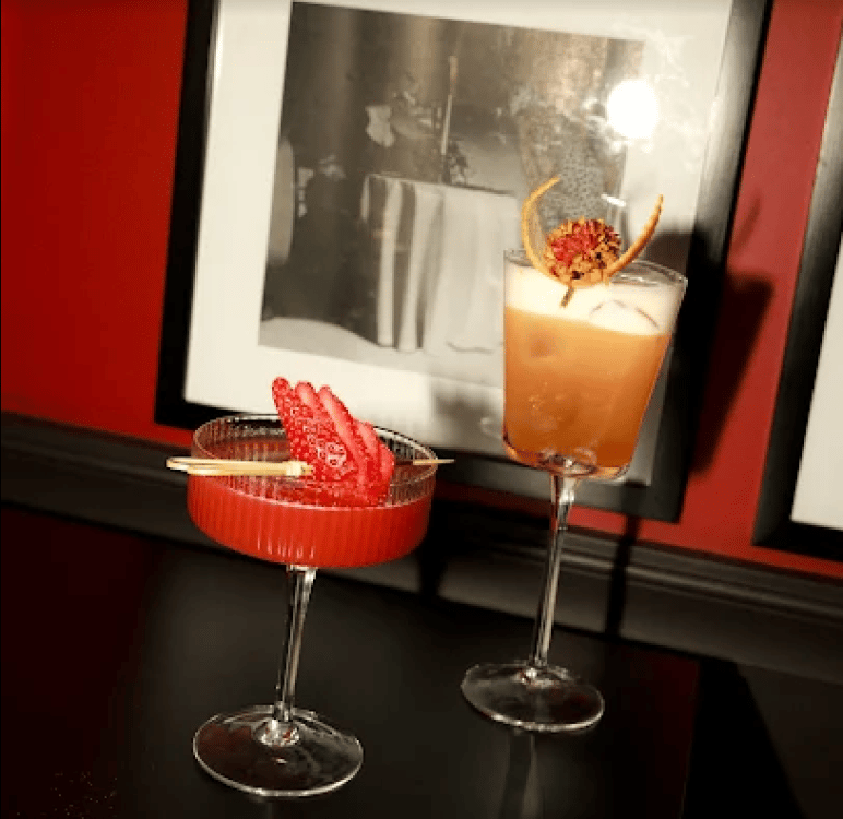 Tbilisi: 90s Night Out with Live Music & Cocktails | ®ExcursionMania - Image 4