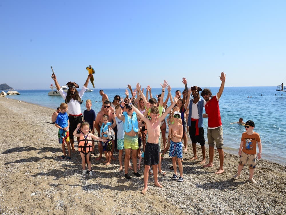 Alanya Pirate Boat Trip w/Lunch & Unlimited Soft Drinks | ®ExcursionMania - Image 6