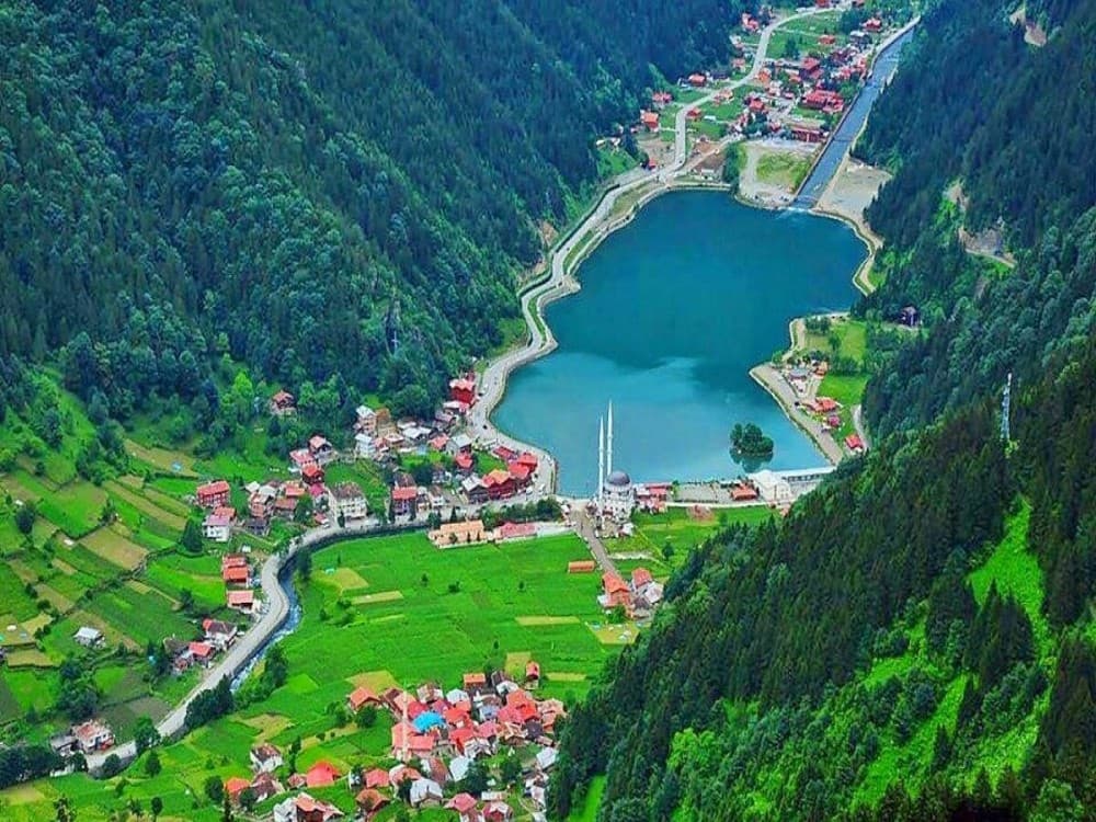Trabzon: Hıdırnebi Çal Cave Hıdırnebi Plateu and Sera Lake Tour