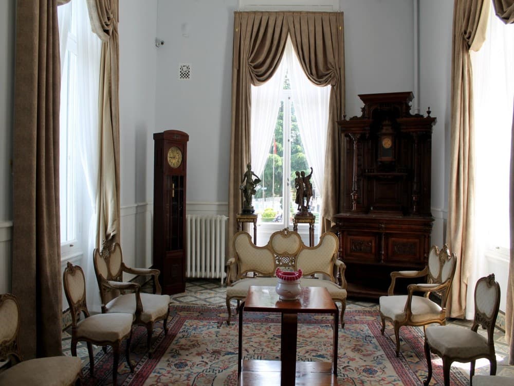 Trabzon: Ataturk Mansion  Hagia Sophia Mosque Private Tour | ®ExcursionMania - Image 2