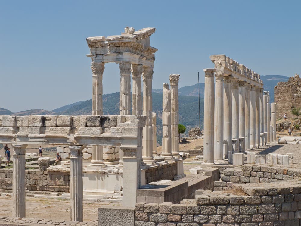 Kusadasi: Pergamon & Asklepion Day Tour | ®ExcursionMania - Image 2