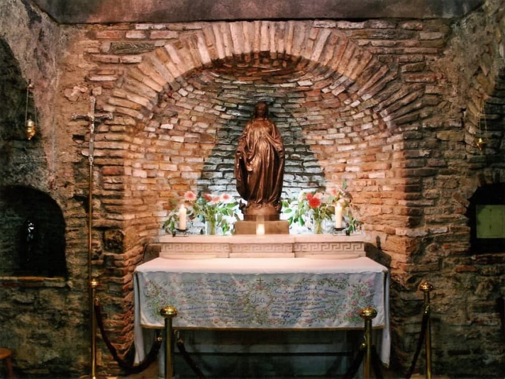 From Istanbul: Ephesus & Pamukkale 2-Day Trip with Flights | ®ExcursionMania - Image 3