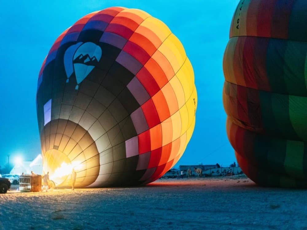 Dubai: Sunrise Balloon Flight with Camel Ride  Breakfast | ®ExcursionMania - Image 4