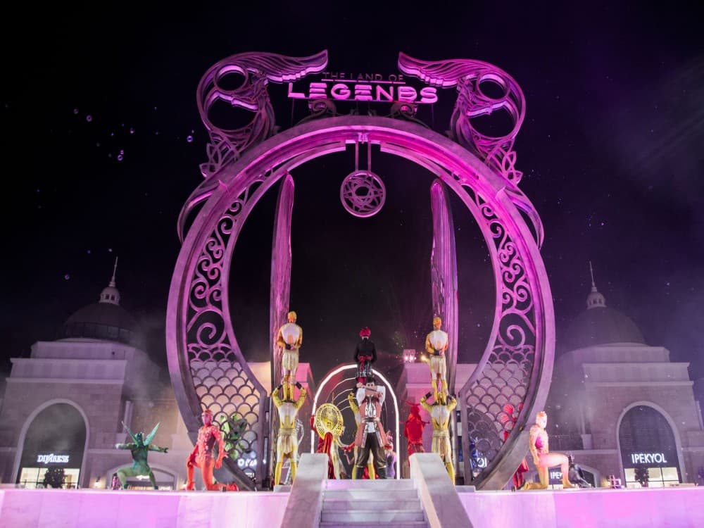 Belek: Land of Legends Night Show  Boat Parade | ®ExcursionMania - Image 4