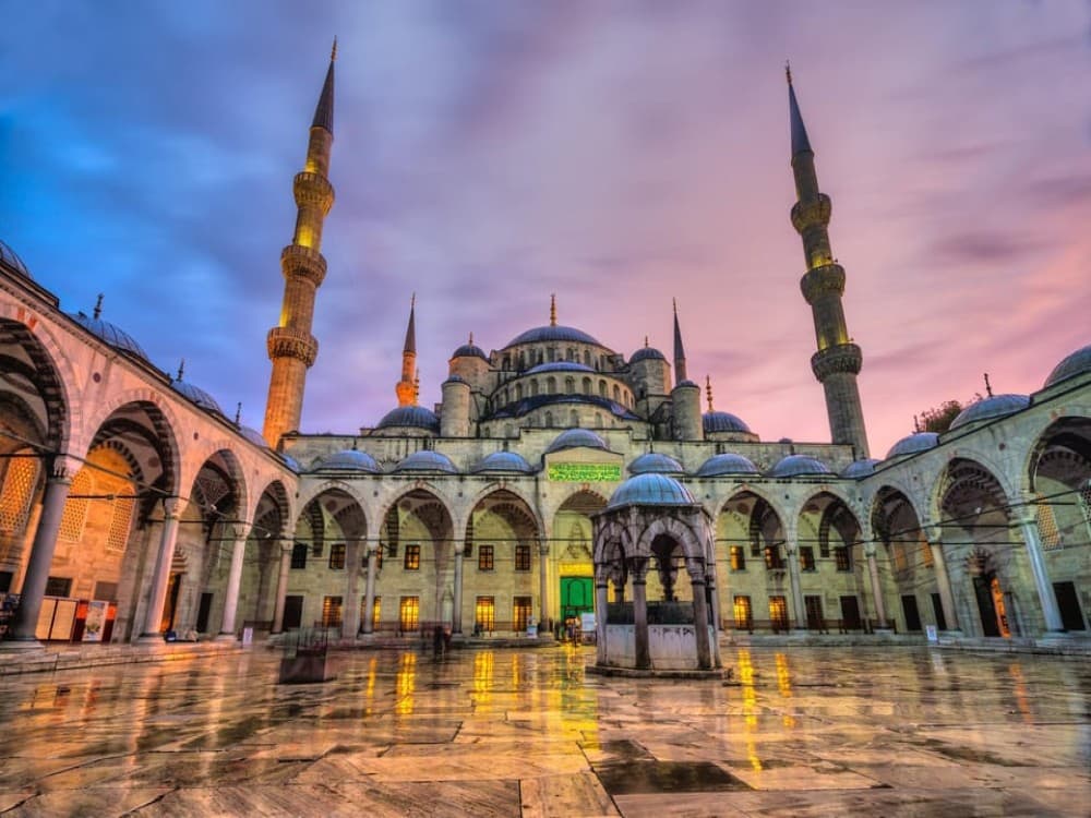 Istanbul: Hagia Sophia Blue Mosque and Grand Bazaar Tour | ®ExcursionMania - Image 5