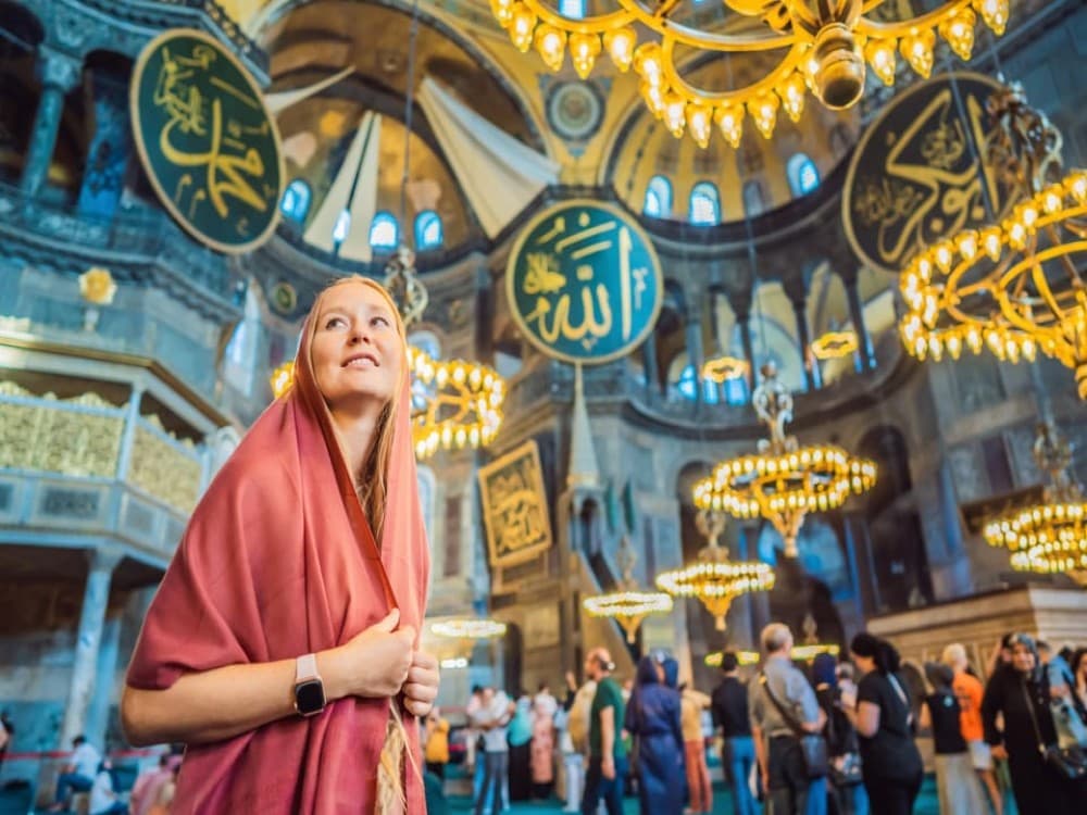 Istanbul: Hagia Sophia Blue Mosque and Grand Bazaar Tour | ®ExcursionMania - Image 9