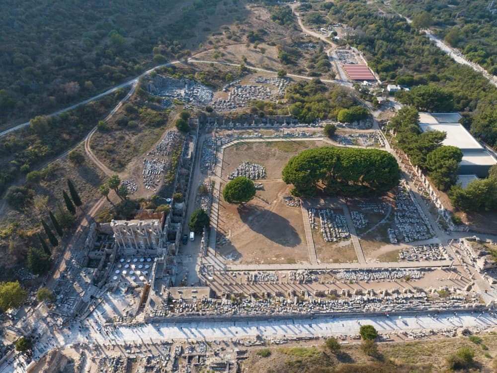 Icmeler: Ephesus Tour w/ Experience Museum & The Temple of Artemis | ®ExcursionMania - Image 7