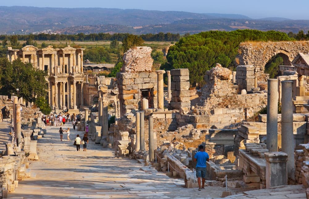 Icmeler: Ephesus Tour w/ Experience Museum & The Temple of Artemis | ®ExcursionMania - Image 8