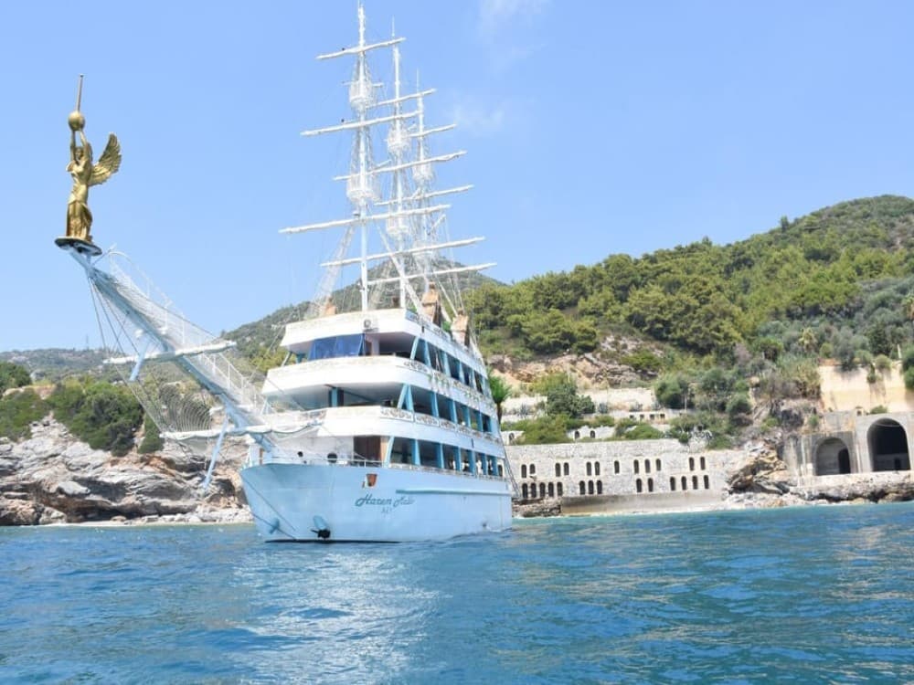 Alanya: Luxury Caribbean Cruise All-Inclusive Tour | ®ExcursionMania - Image 2
