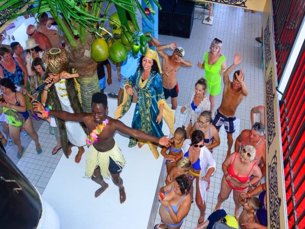 Alanya: Luxury Caribbean Cruise All-Inclusive Tour | ®ExcursionMania - Image 9