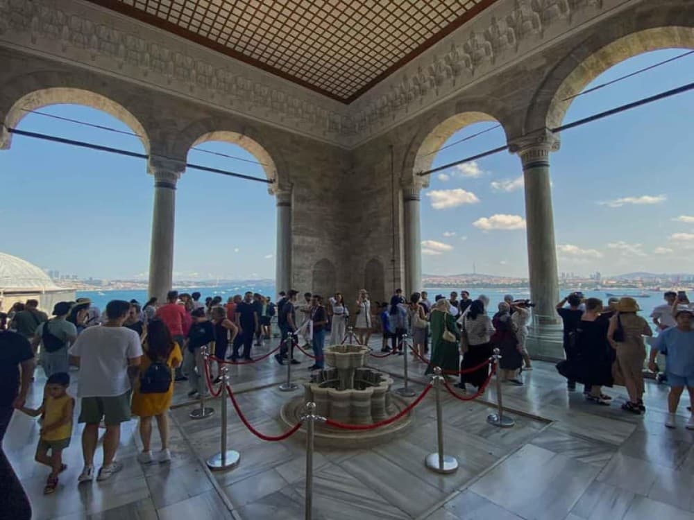 Istanbul: Explore Hagia Sophia, Topkapi Palace & Basilica Cistern | ®ExcursionMania - Image 9