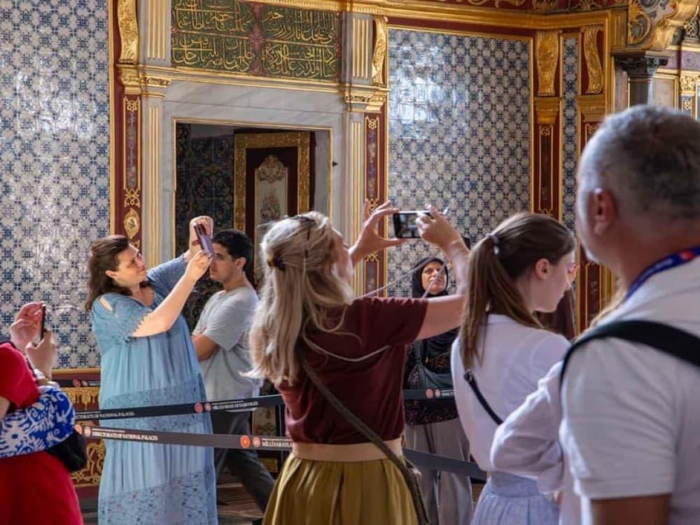 Istanbul: Explore Hagia Sophia, Topkapi Palace & Basilica Cistern | ®ExcursionMania - Image 3