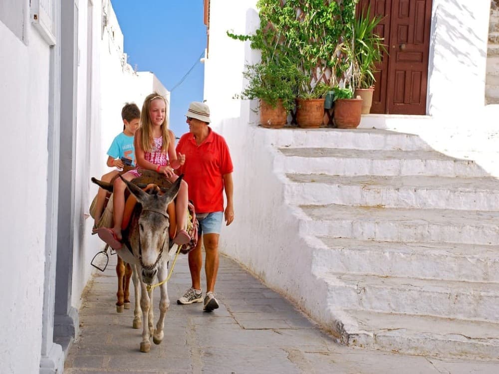 From Rhodes: Lindos Round-Trip Bus Transfer with Free Time | ®ExcursionMania - Image 6