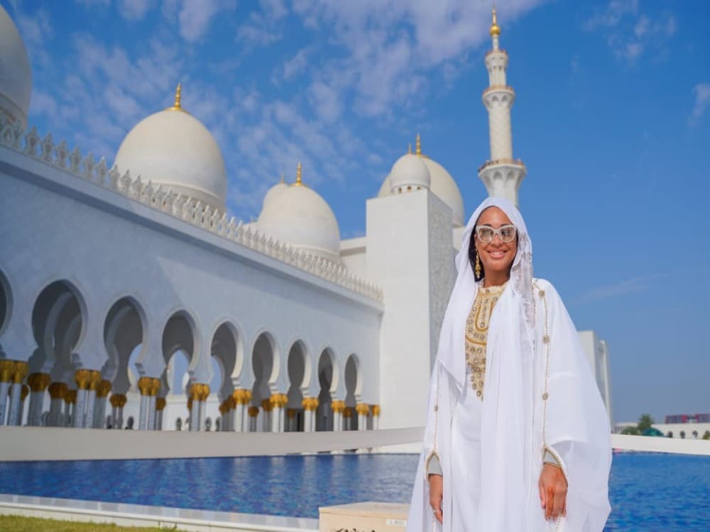 From Dubai: Abu Dhabi Premium Full-Day Sightseeing Tour | ®ExcursionMania - Image 8