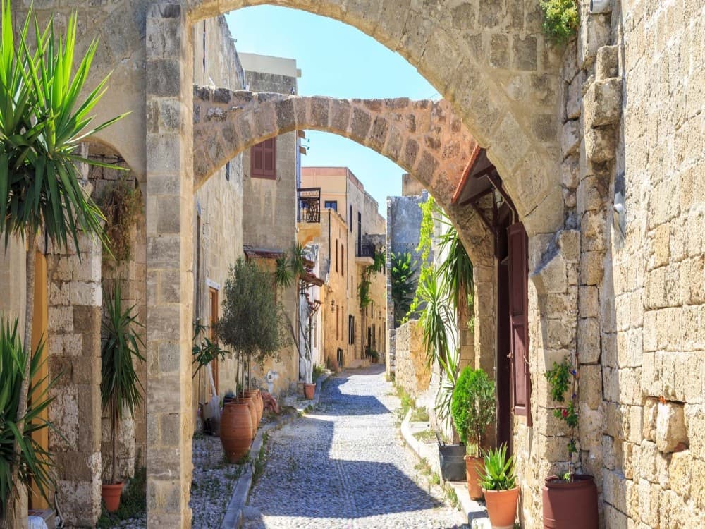 Rhodes Town: Guided City Tour with 9D Cinema: Small groups | ®ExcursionMania - Image 3