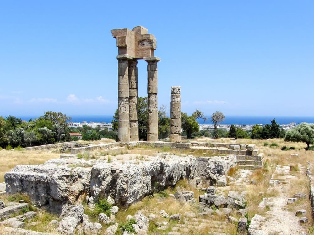 Rhodes Town: Guided City Tour with 9D Cinema: Small groups | ®ExcursionMania - Image 4