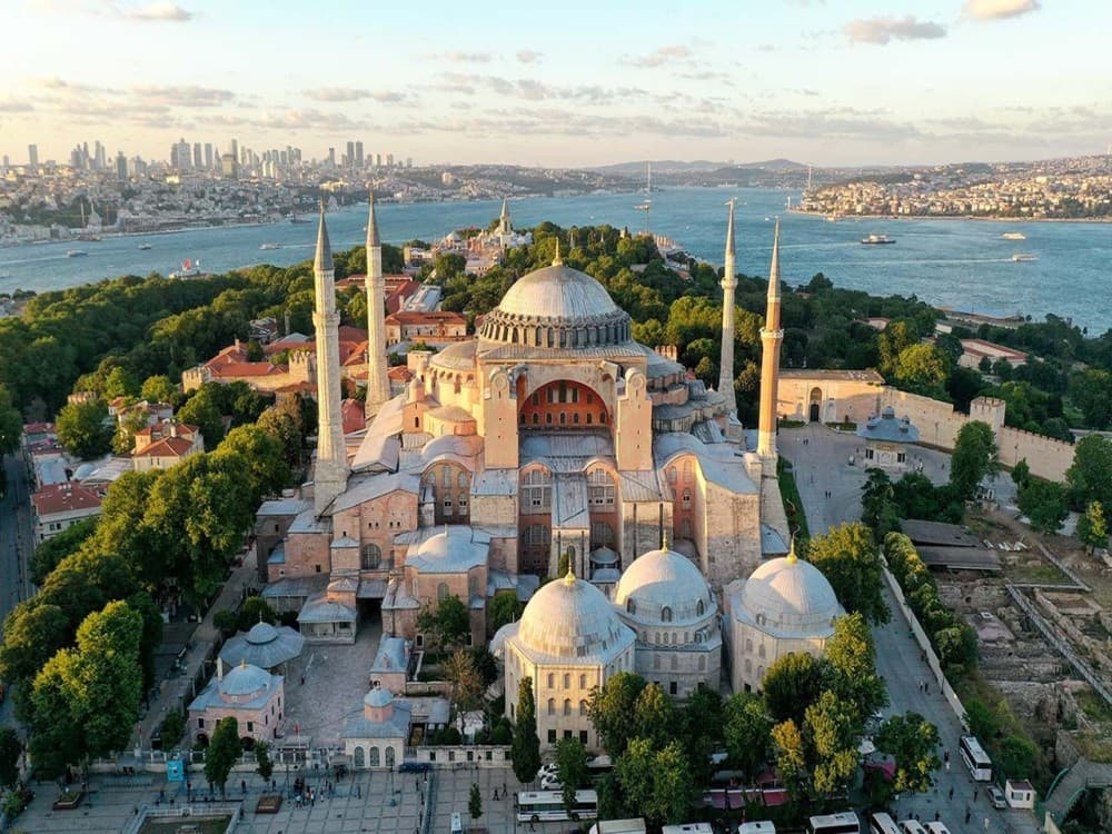 Istanbul’s Highlights: A Private Full-Day Adventure Walking Tour | ®ExcursionMania - Image 9