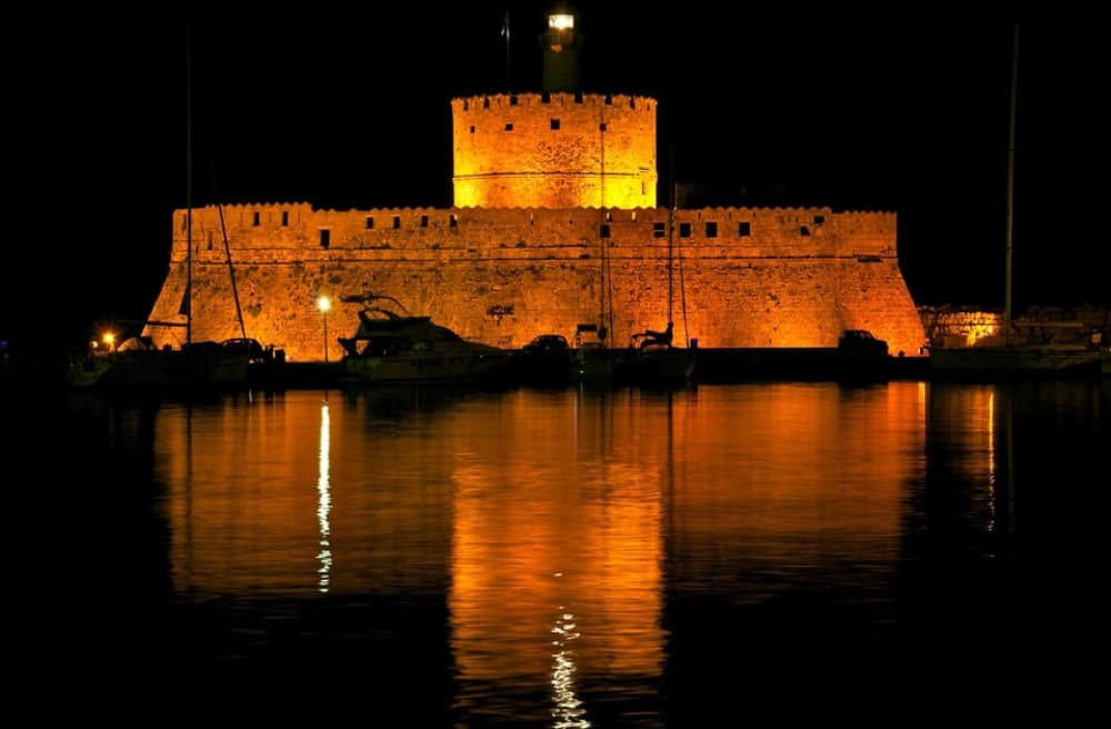 Rhodes: Guided Rhodes City By Night with Live Music & Dinner | ®ExcursionMania - Image 8