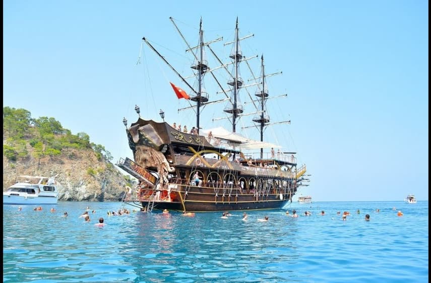 City of Side: Half Day Boat Trip w/ Hotel Transfer | ®ExcursionMania - Image 1