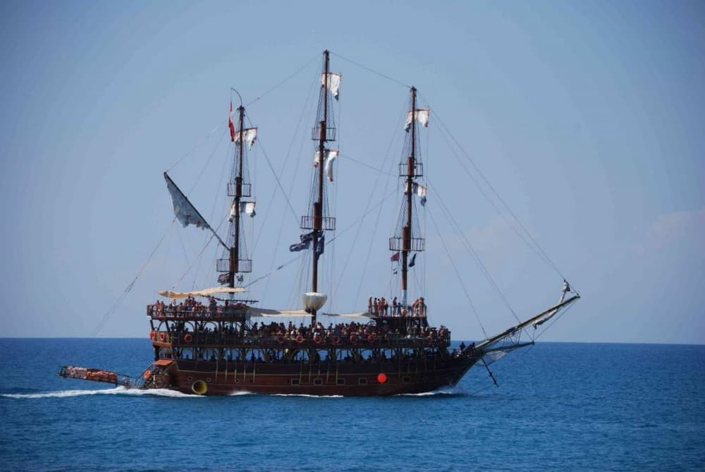 City of Side: Half Day Boat Trip w/ Hotel Transfer | ®ExcursionMania - Image 7