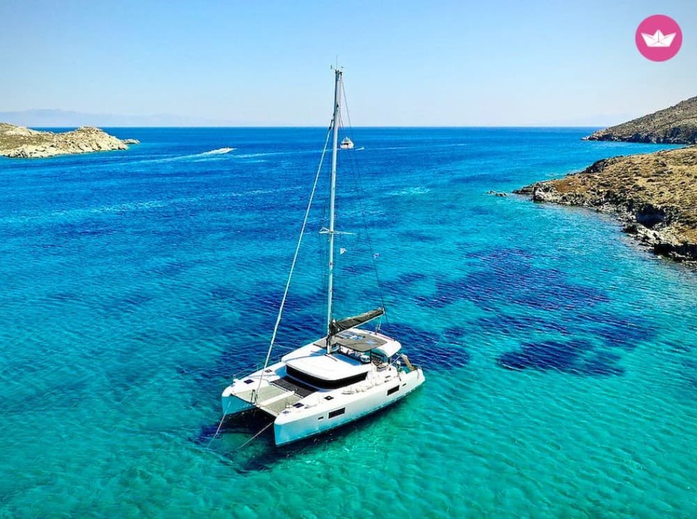 Mykonos Sailing Bliss: Crystal Waters and Authentic Cuisine Await!