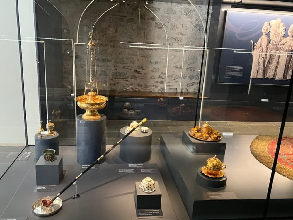 Hagia Irene Topkapi Palace and Harem Guided Tour | ®ExcursionMania - Image 2