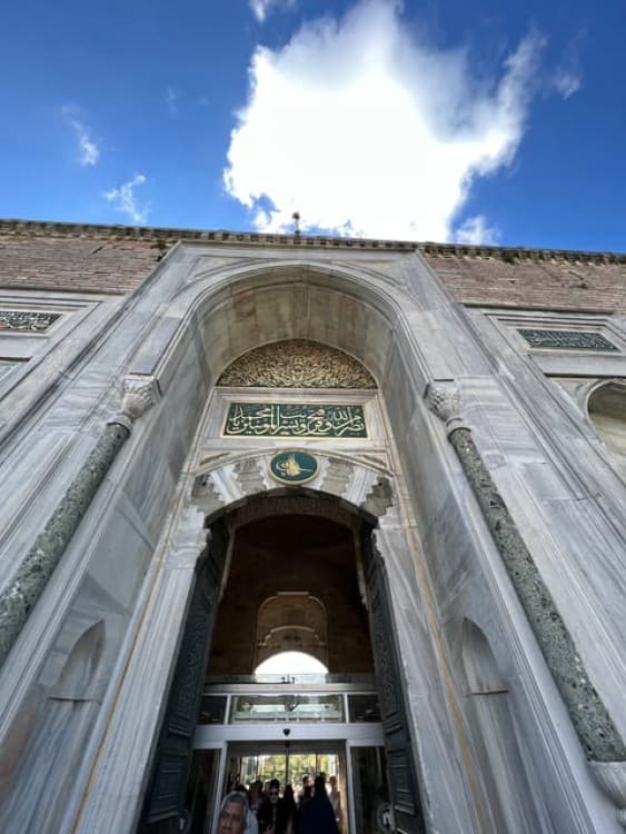 Hagia Irene Topkapi Palace and Harem Guided Tour | ®ExcursionMania - Image 5