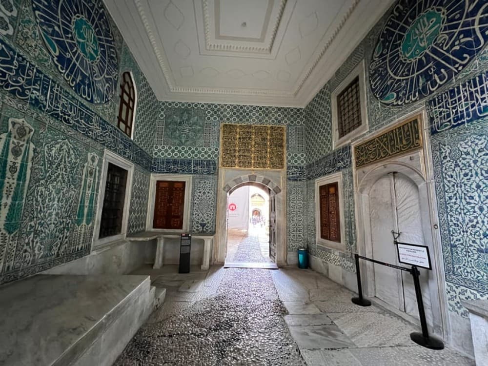 Hagia Irene Topkapi Palace and Harem Guided Tour | ®ExcursionMania - Image 7